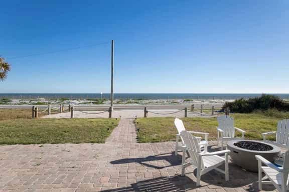 Seaside Escape with Ocean Views - Image 1